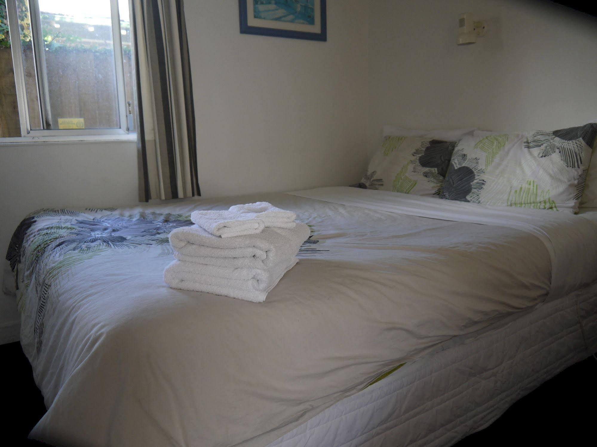 Achilles Motel Christchurch Exterior photo
